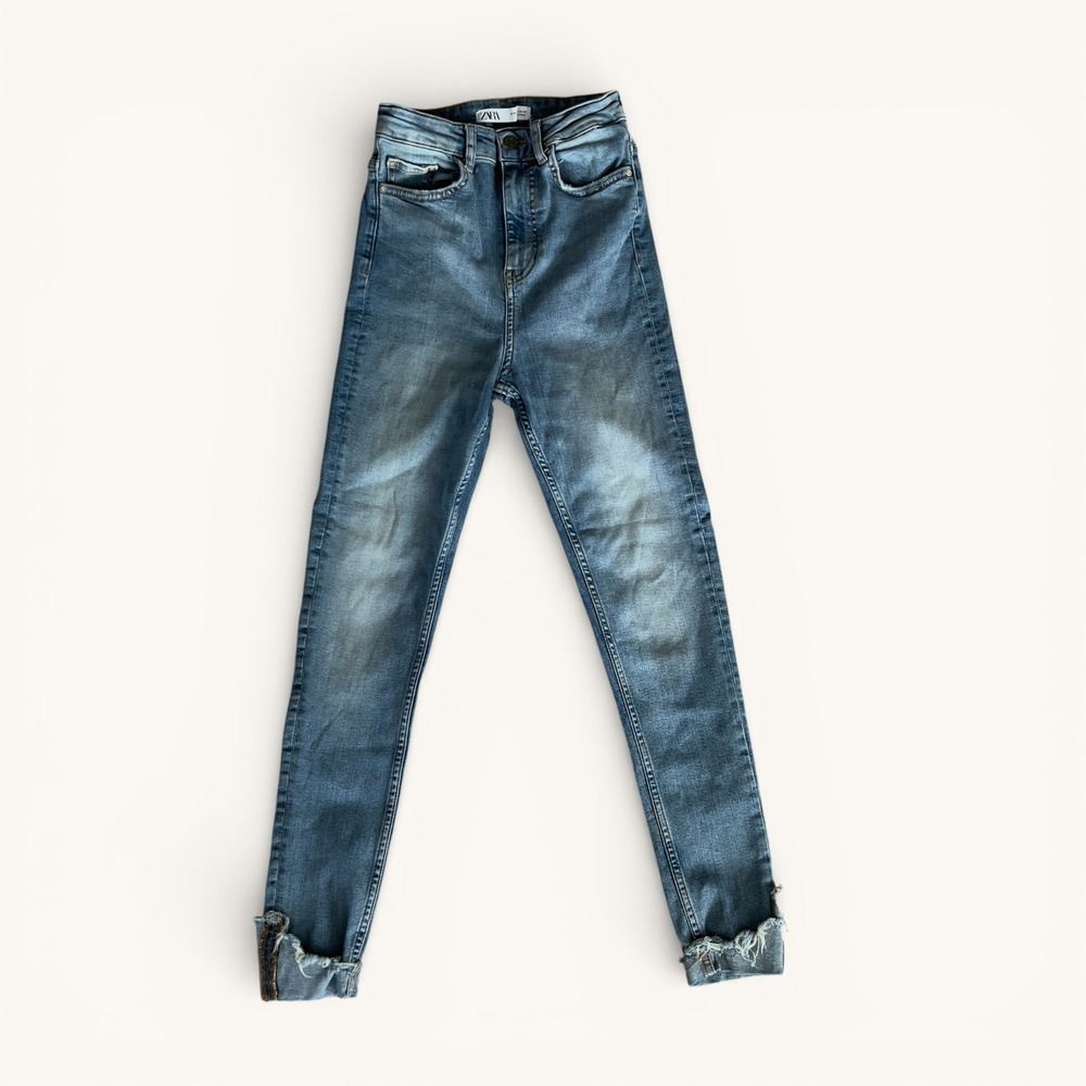 Zara Womens Size 2 Light Wash High Waist Skinny Jeans Stretch Raw Hem Denim